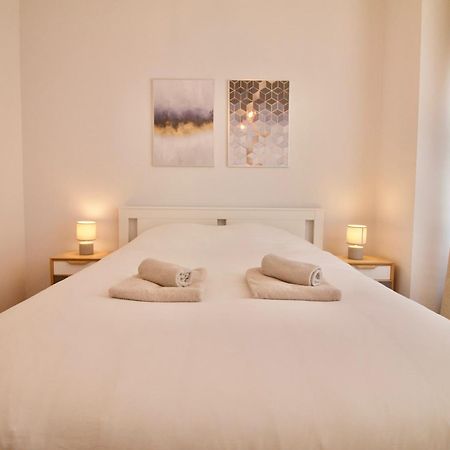 Heart Of Grand Place - Stunning 3Br Triplex Brusel Exteriér fotografie